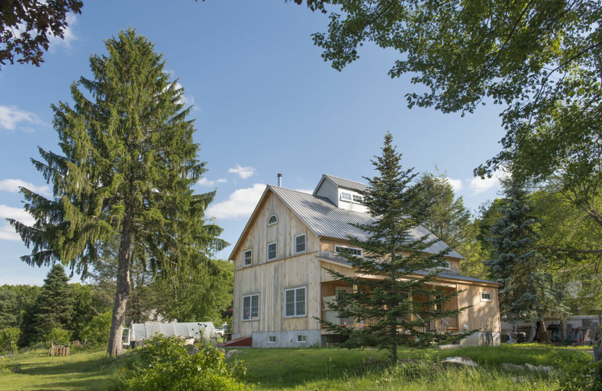 Organic Farmhouse - Geobarns