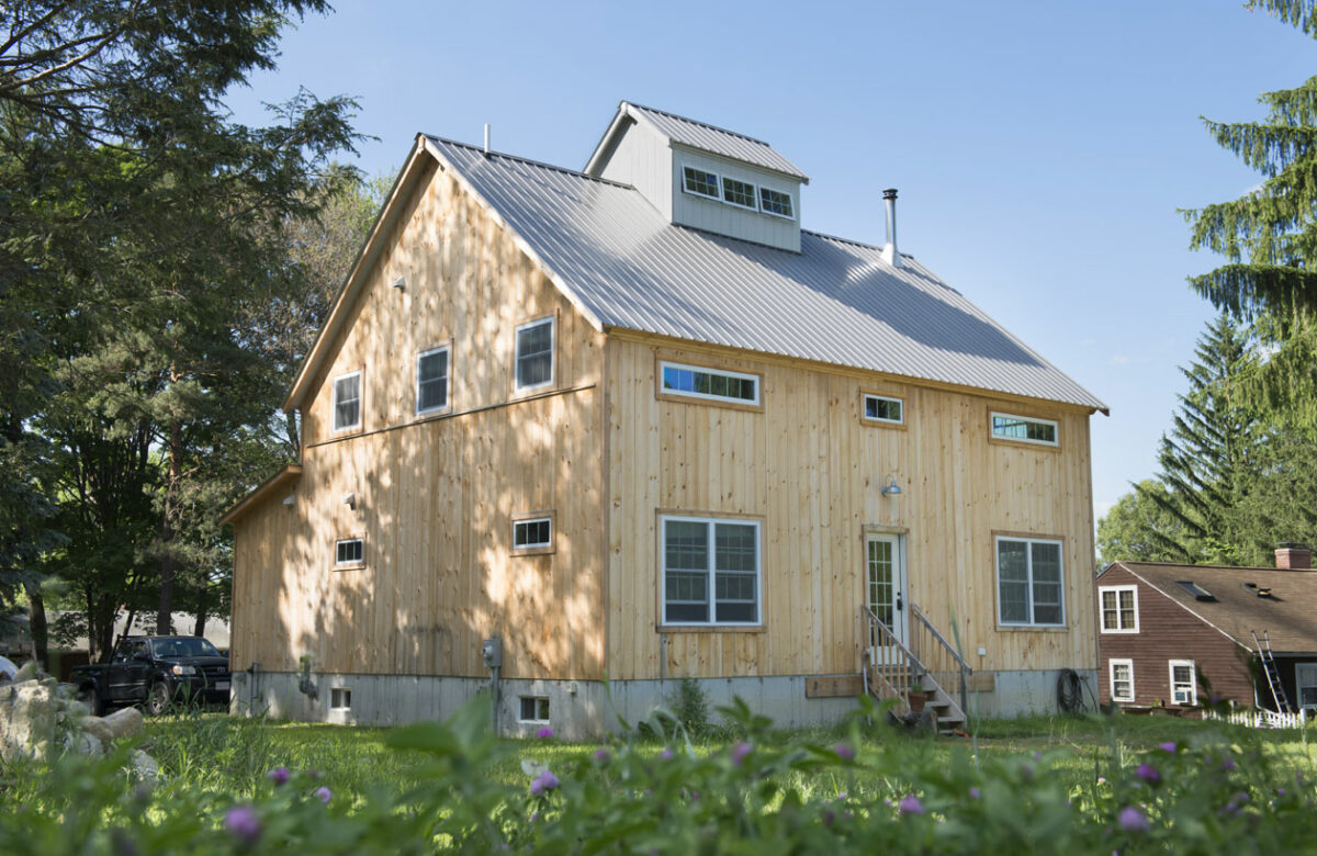 Organic Farmhouse - Geobarns